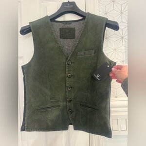Men's Green Vest